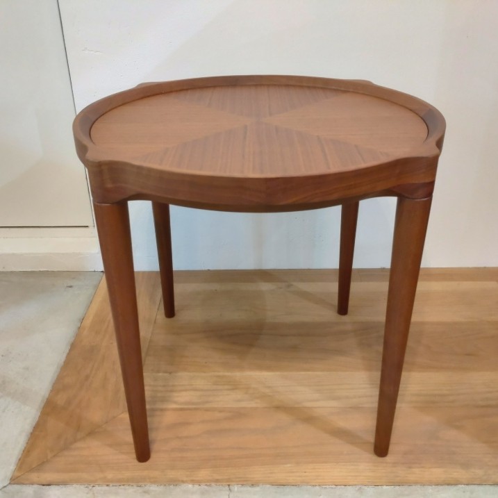 センターテーブルφ50